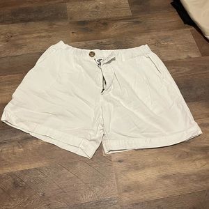 White chubbies shorts